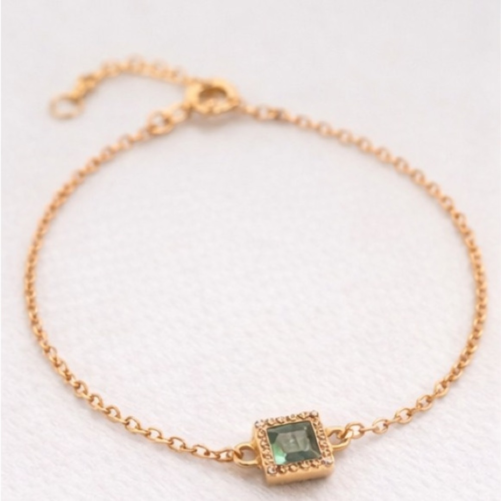 Minimal Luxe Gold Tone Crystal Bracelet ✨ Dainty Everyday Style - Picture 3 of 3